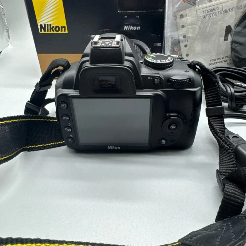 Nikon D3000 10.2MP Digital SLR Camera w/18-55mm f/3.5-5.6G Zoom Lens